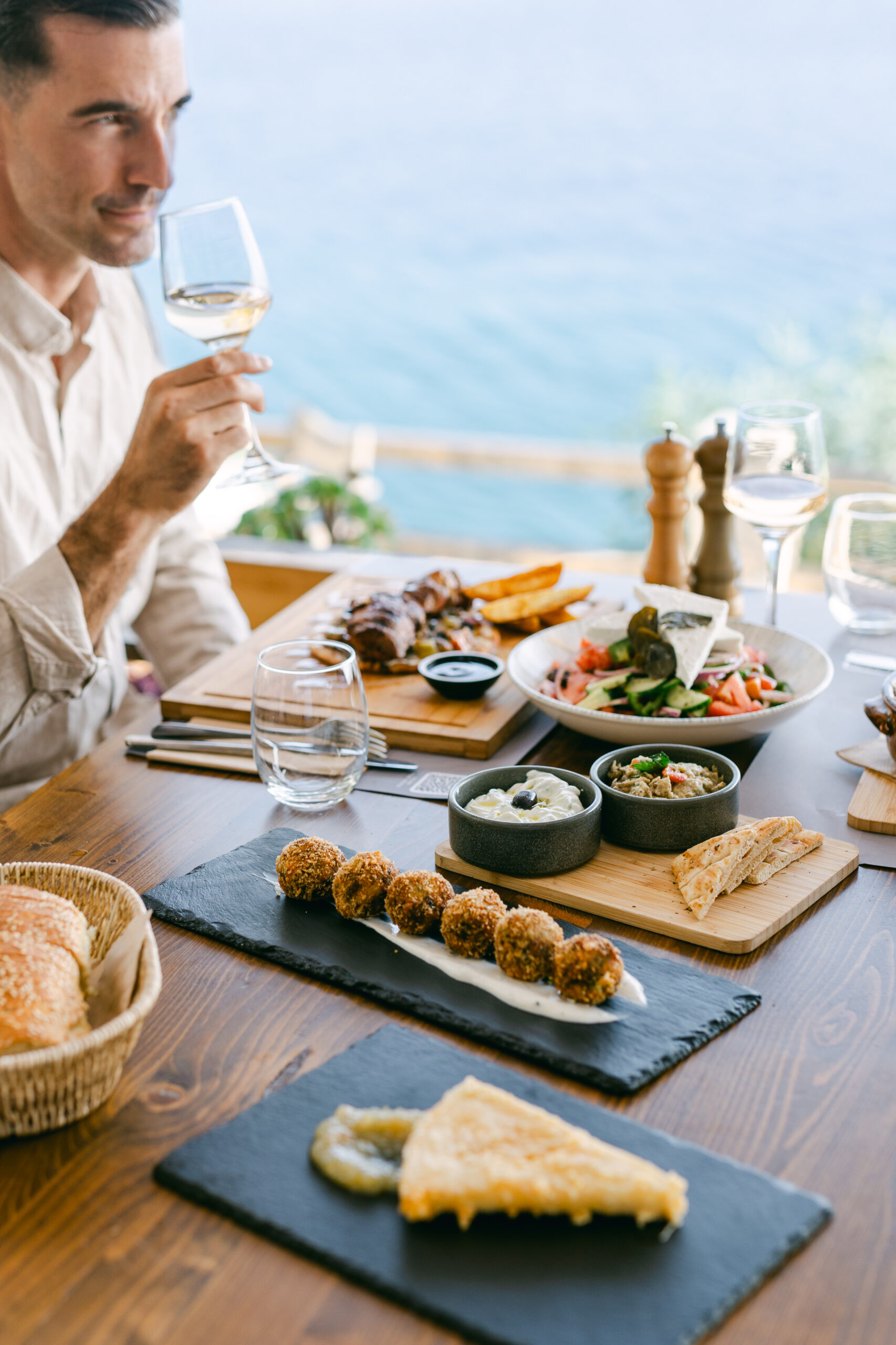 Hotel Cokkinis Η Δύναμη του Διαχρονικού Θερινού Περιεχομένου